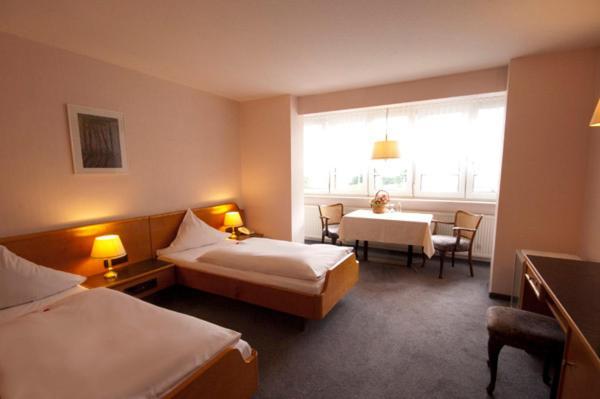 Hotel Goldinger Ландштуль Номер фото